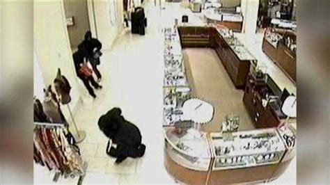 saks fifth avenue robbery